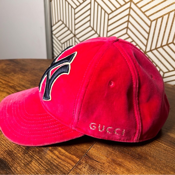 Gucci X Yankees MLB Pink Hat - Picture 3 of 8
